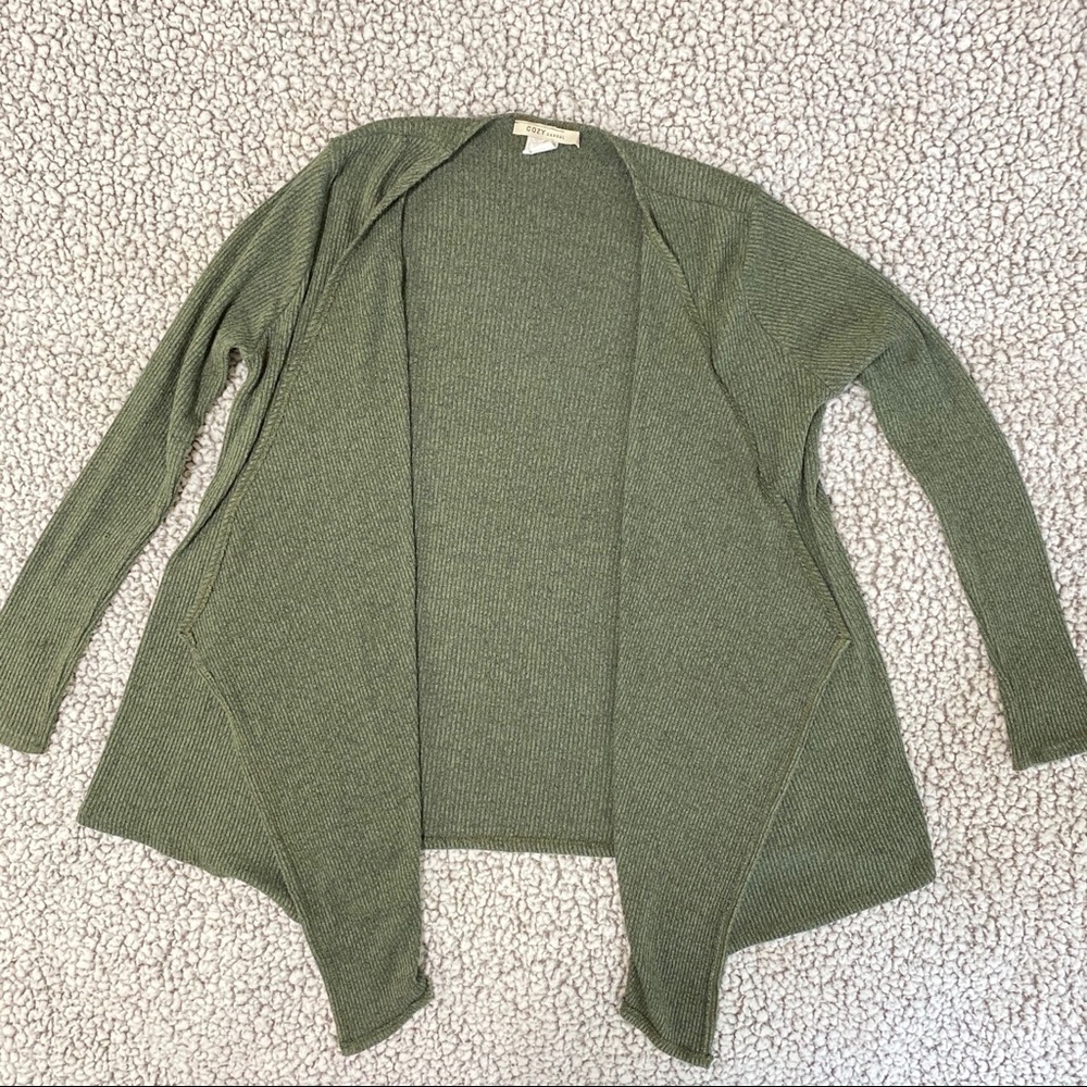 Casual Green Sweater Size Large
